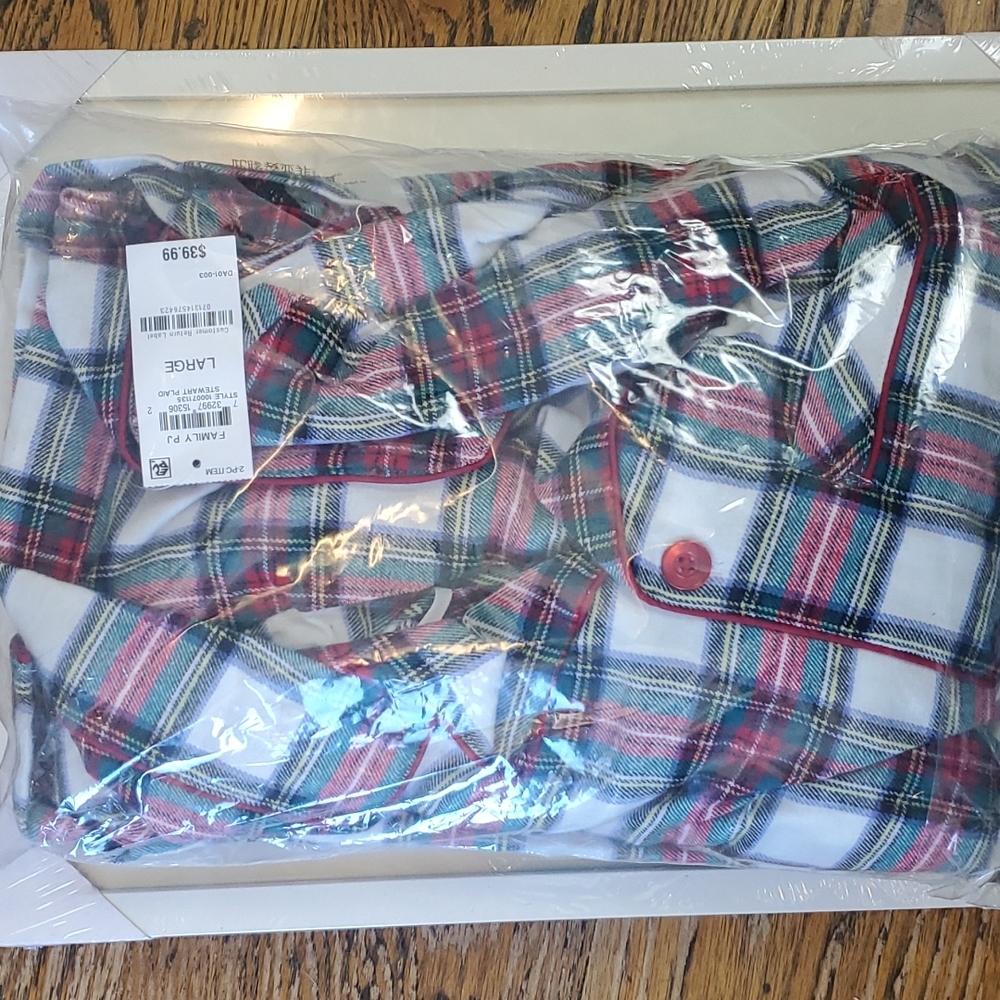 Men's plaid pajama set by Family PJs for Christmas in Stewart plaid pattern - Picture 6 of 9